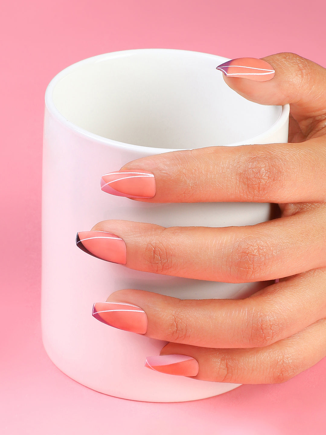 The Lined-Rosa Press-On Nails - Nude Pink