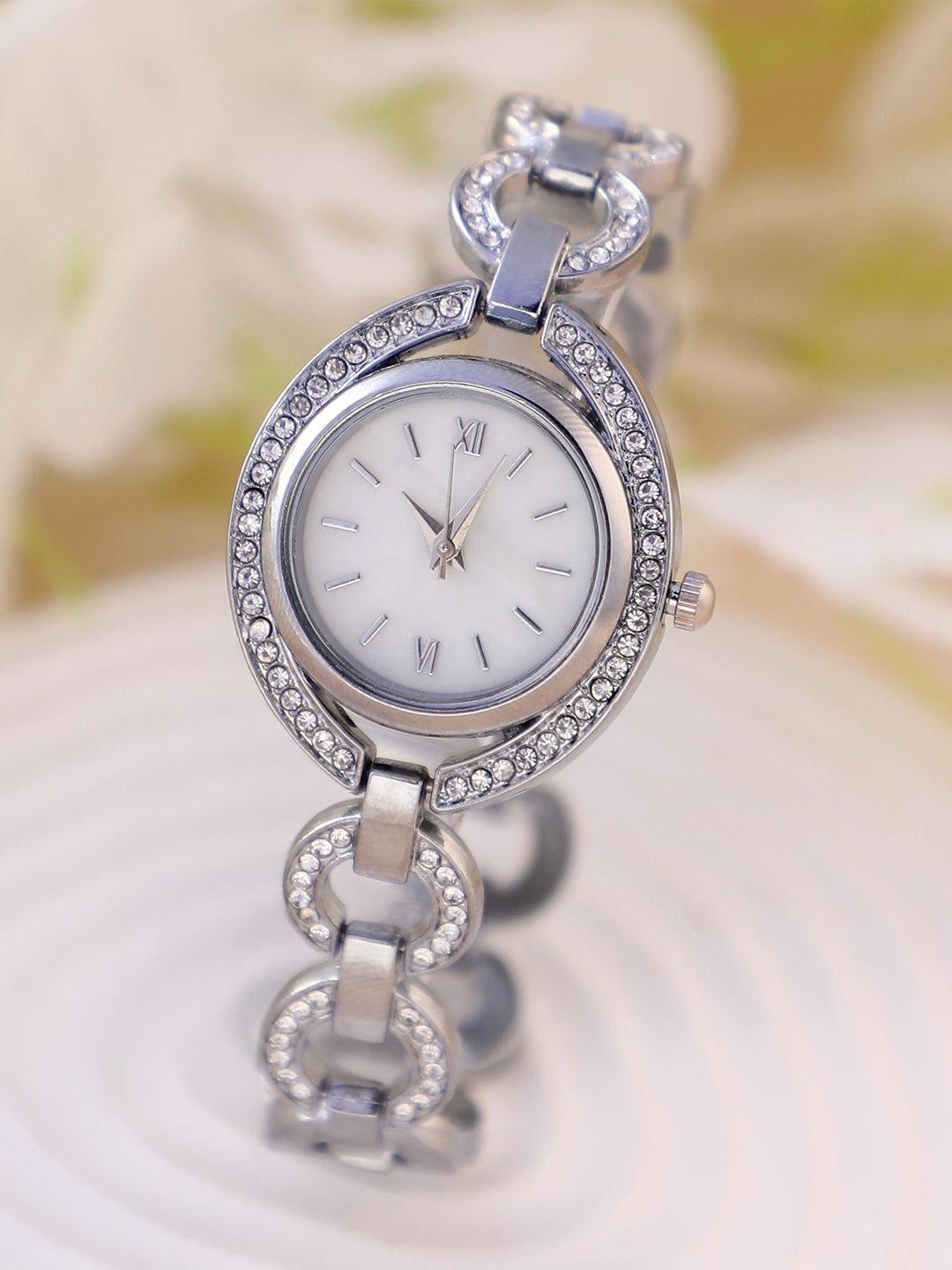 The Embellished Chainlink Round Watch - Metallic Silver