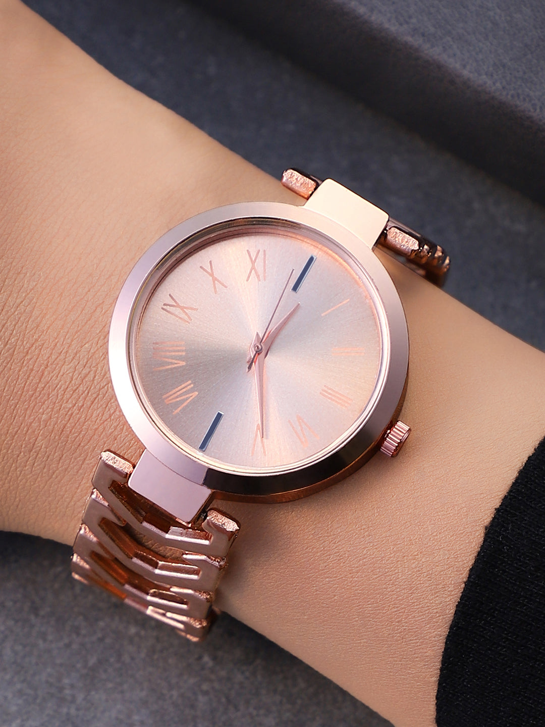 The Commute Round Watch - Rose Gold