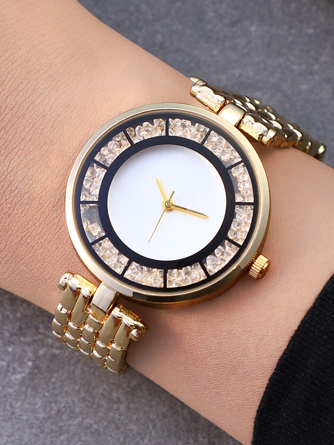 The Crystal Cluster Round Watch