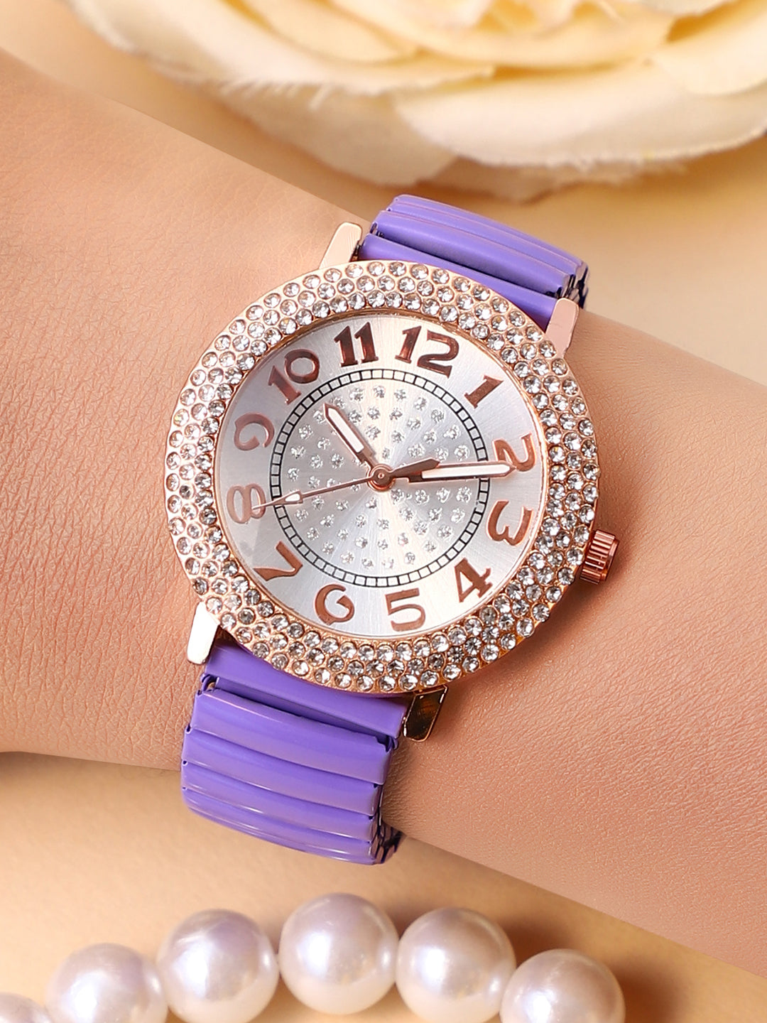 The Ribbed Round Watch