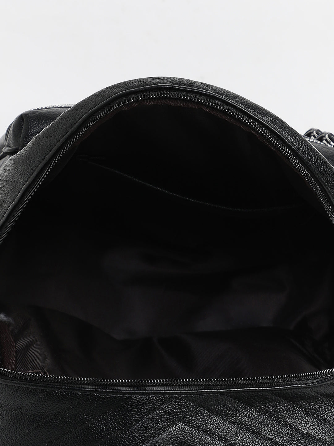 The Chevron Curve Backpack - Onyx Black