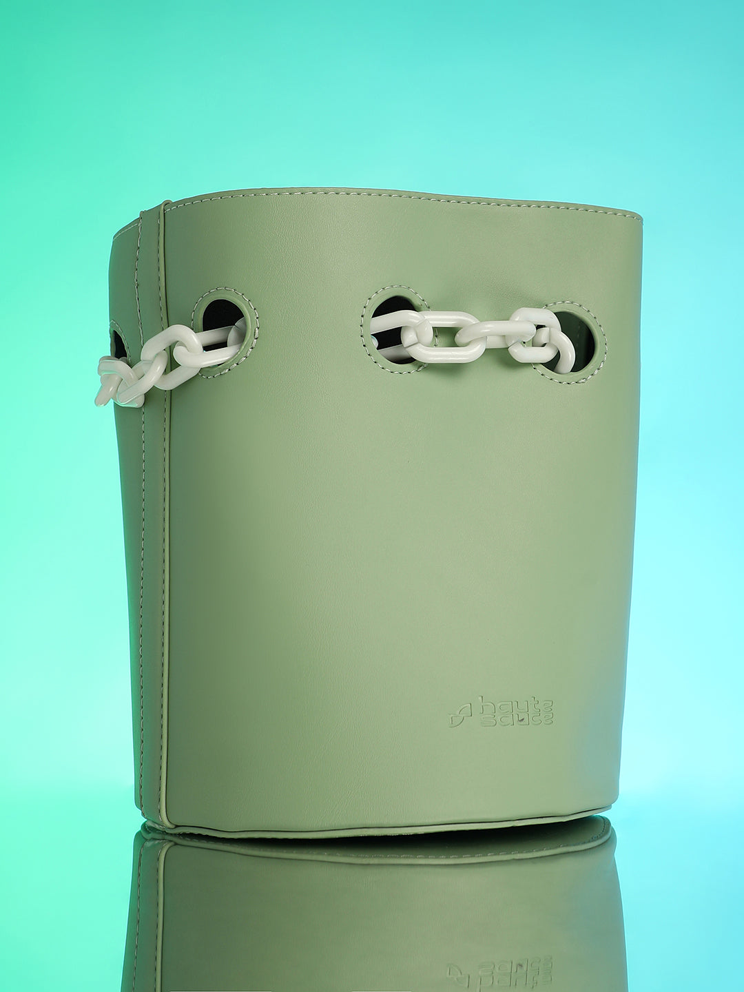 The Block-A-Chain Bucket Bag - Pistachio Green