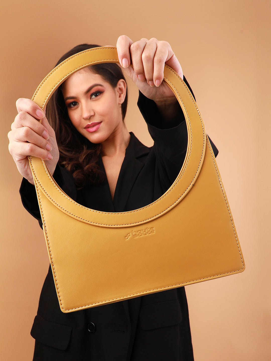 The Aureola Shoulder Bag - Yellow Ochre