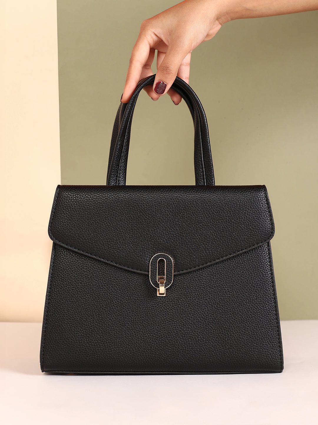 The Auraté Hand Bag - Onyx Black