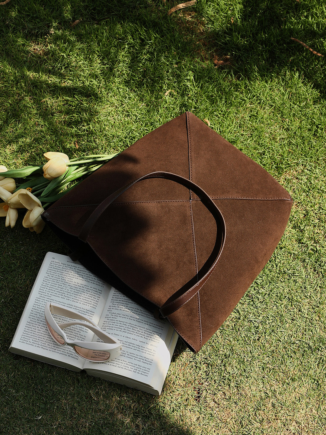 The Velouré Tote Bag - Chocolate Brown