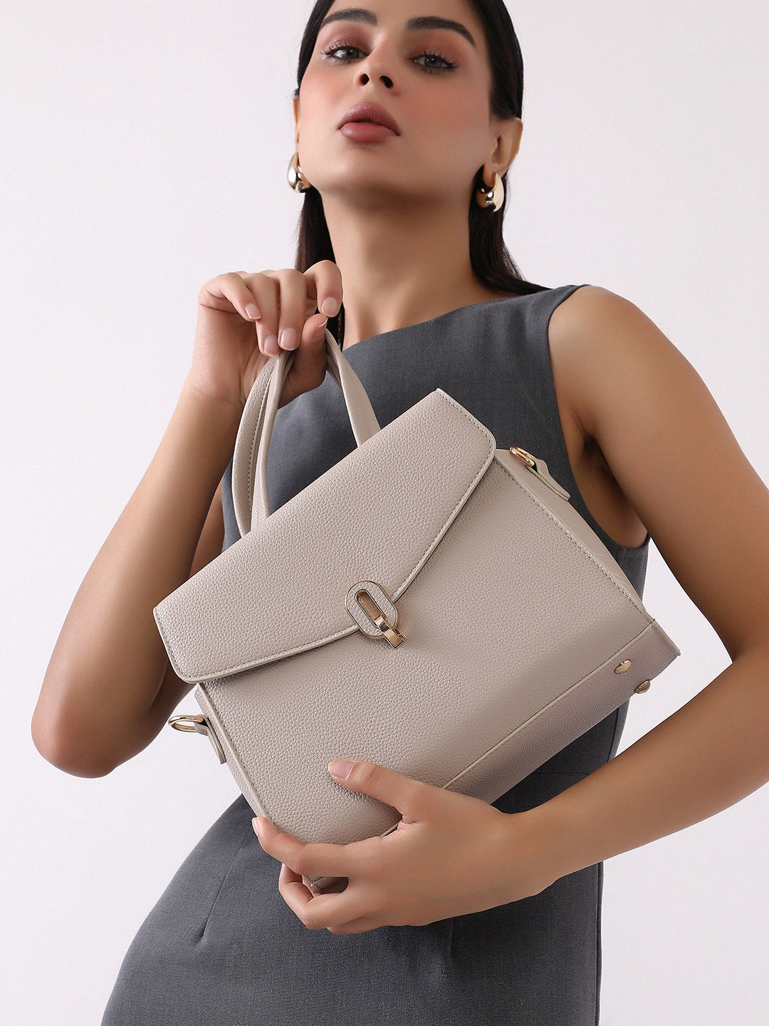 The Auraté Hand Bag - Khaki Beige