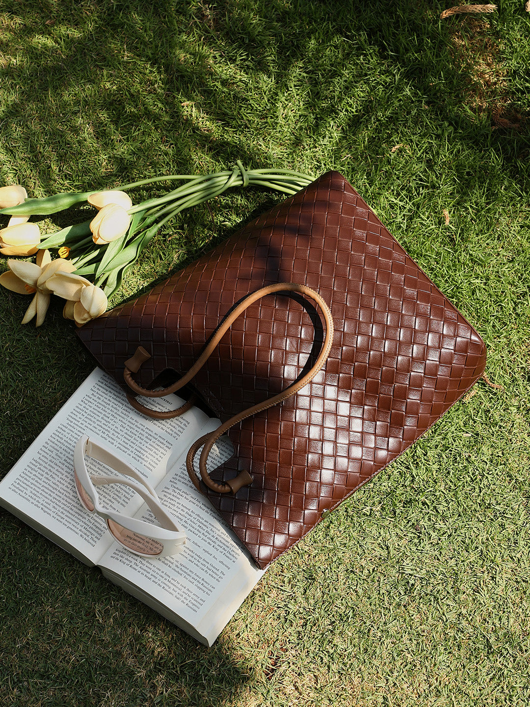 The Weave Tote Bag - Mocha Brown