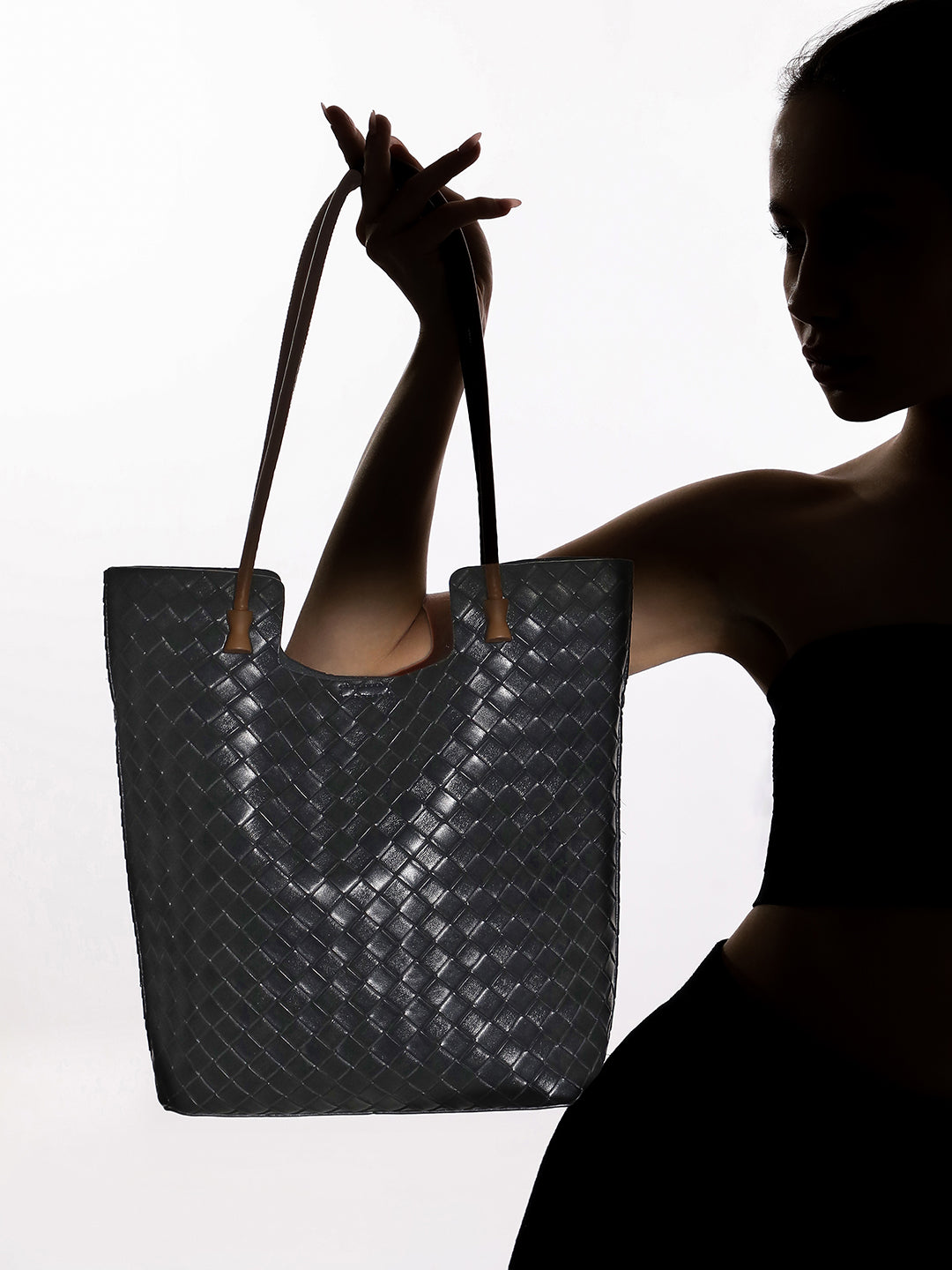 The Weave Tote Bag - Onyx Black