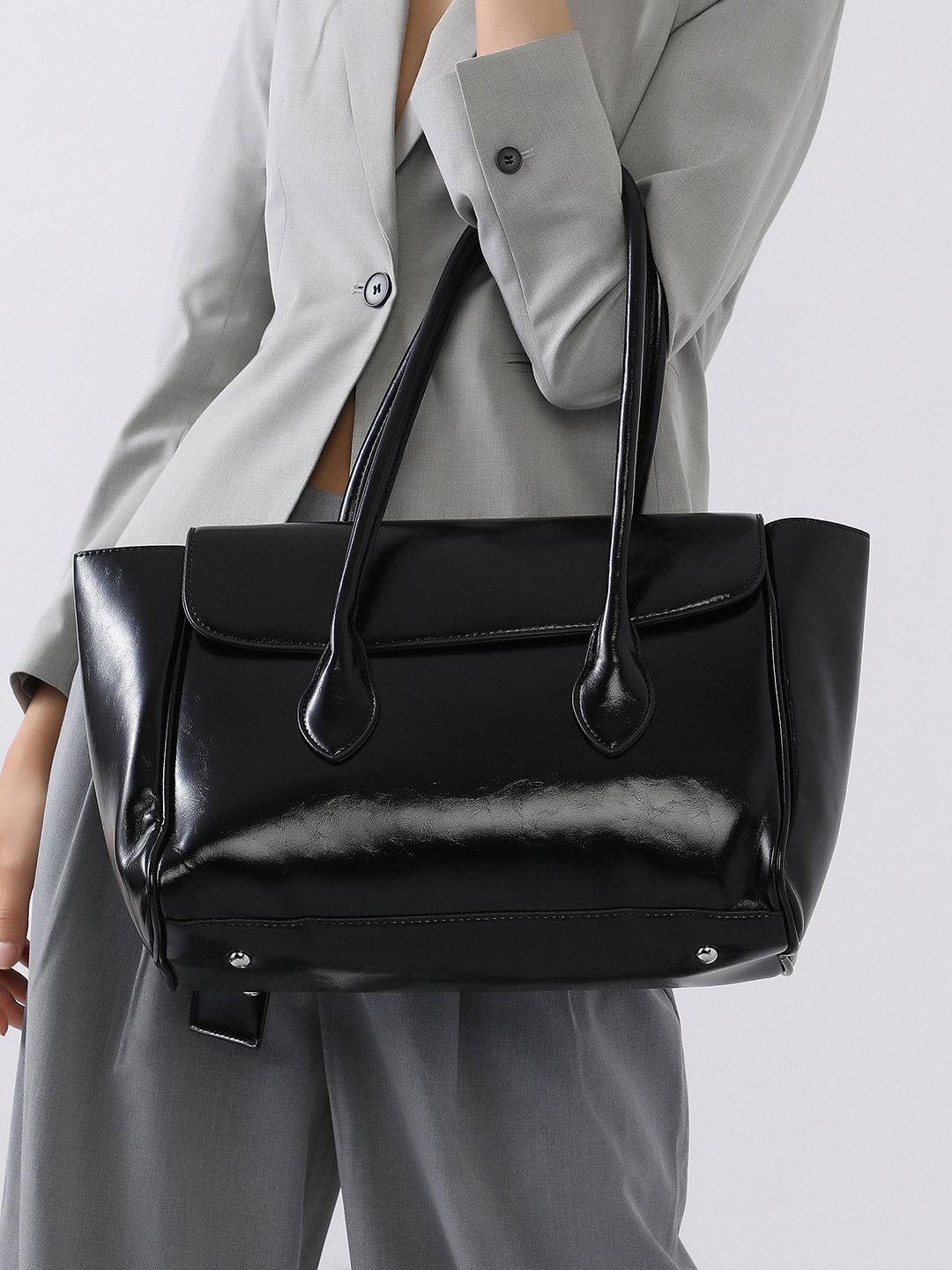 The Large Medis Satchel Bag - Onyx Black