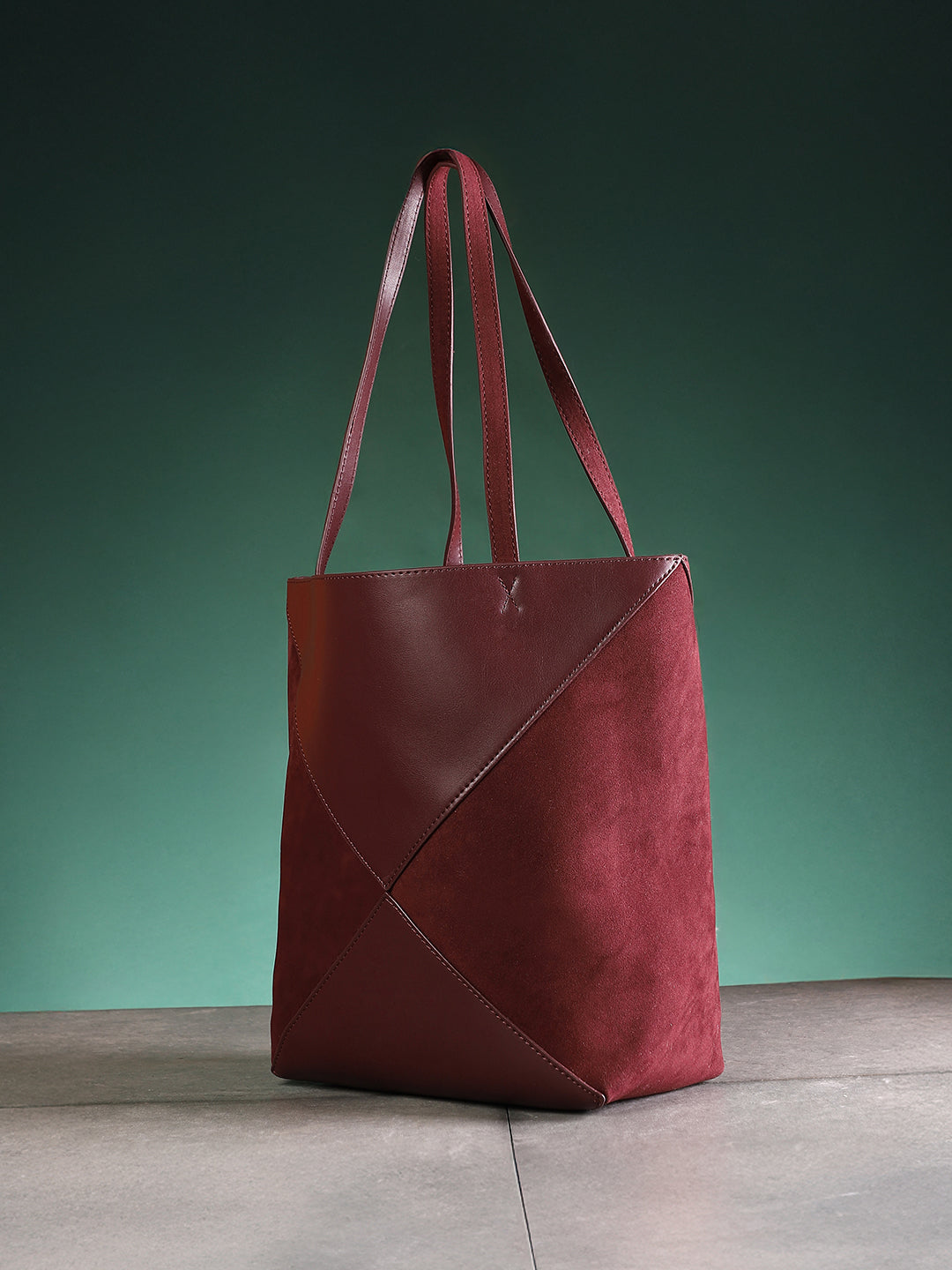 The Velouré Tote Bag - Burgundy Red