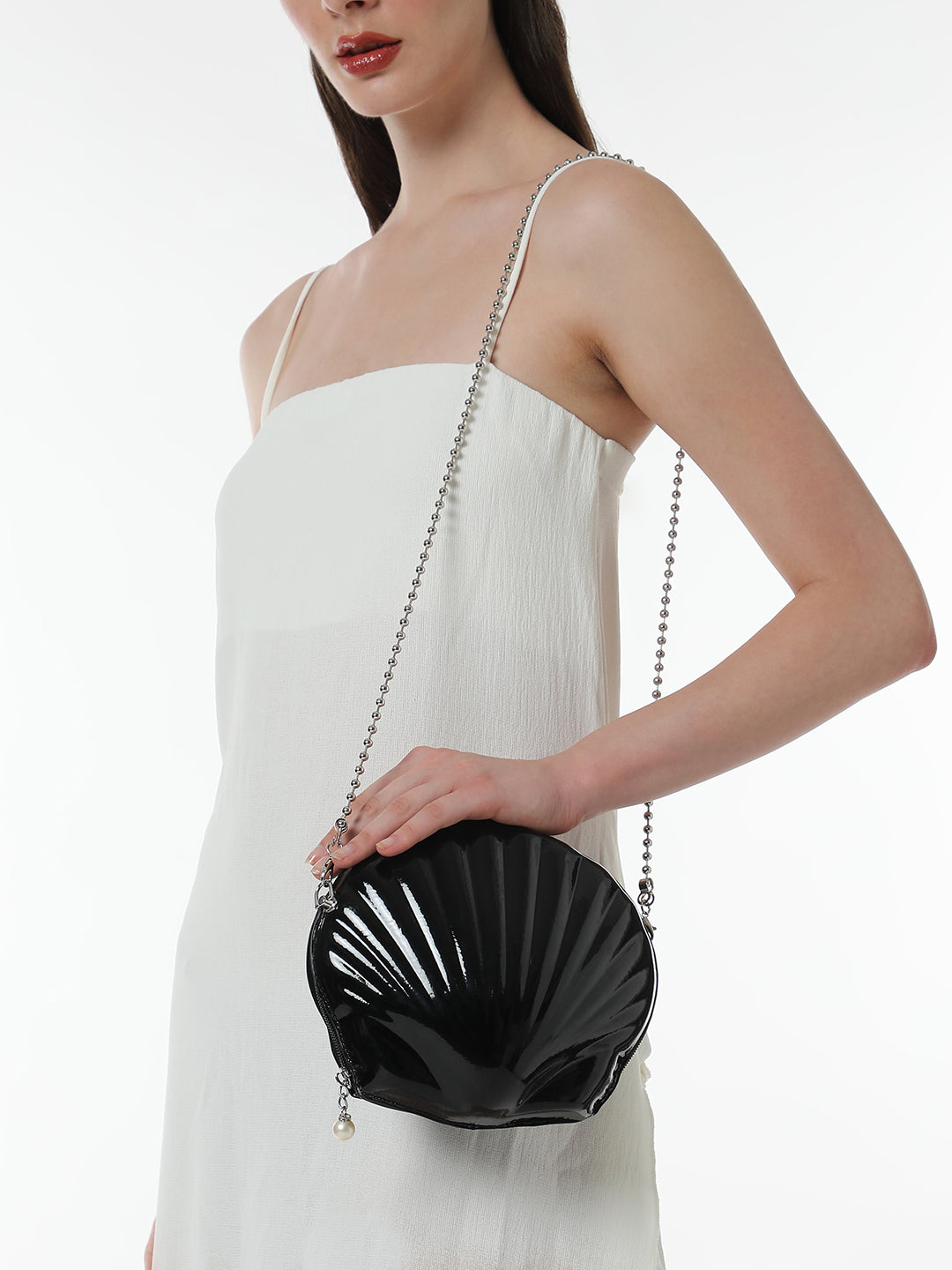 The Coquille Sling Bag - Onyx Black