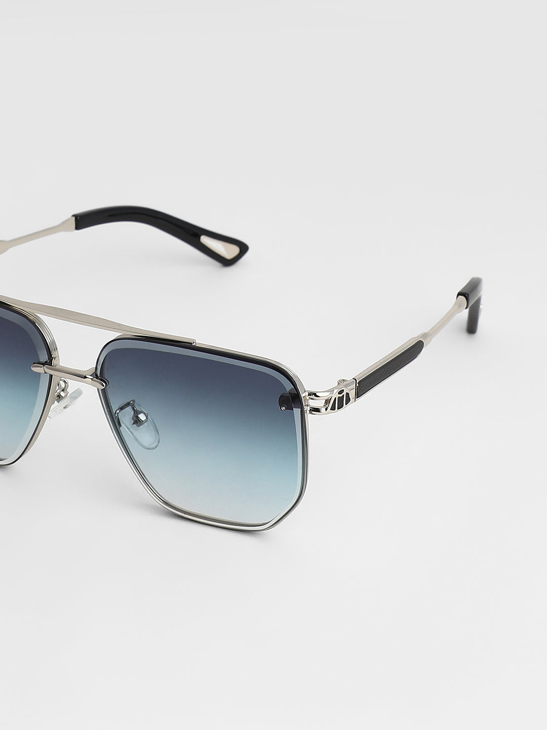 Gradient Aviator Sunglasses