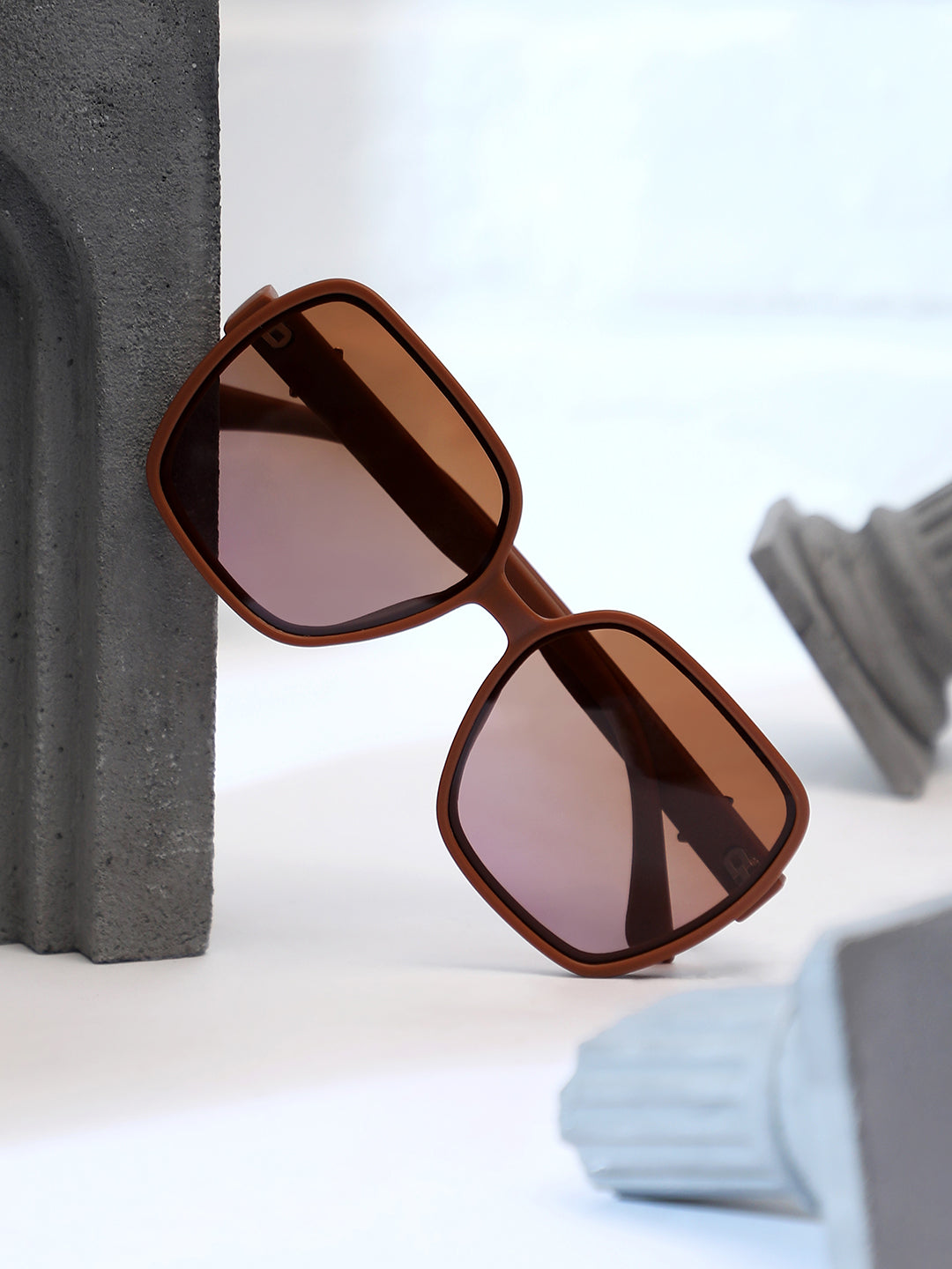 The Embellished Oversized Sunglasses - Ash Brown