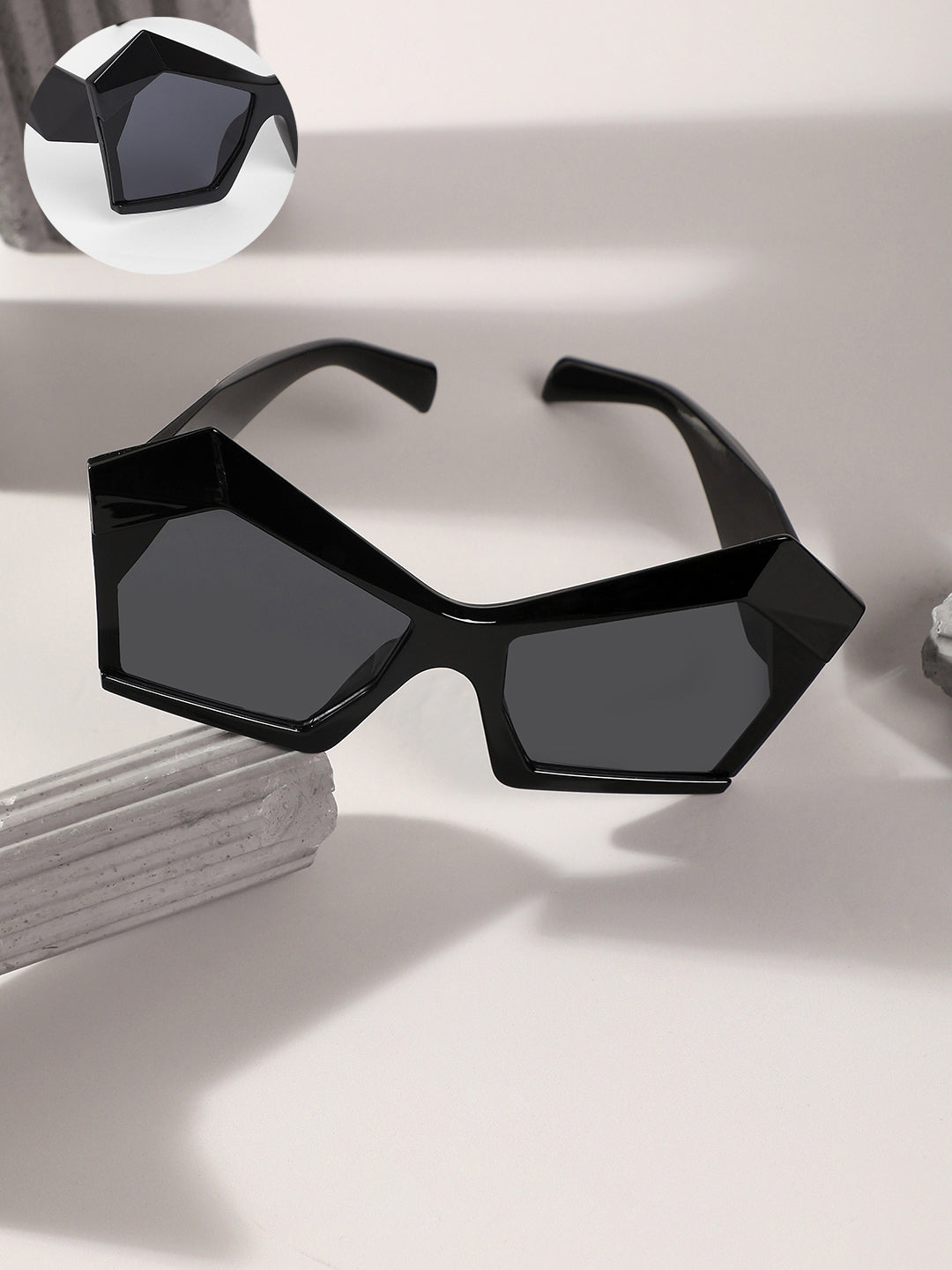 The Blade Geometric Sunglasses - Onyx Black