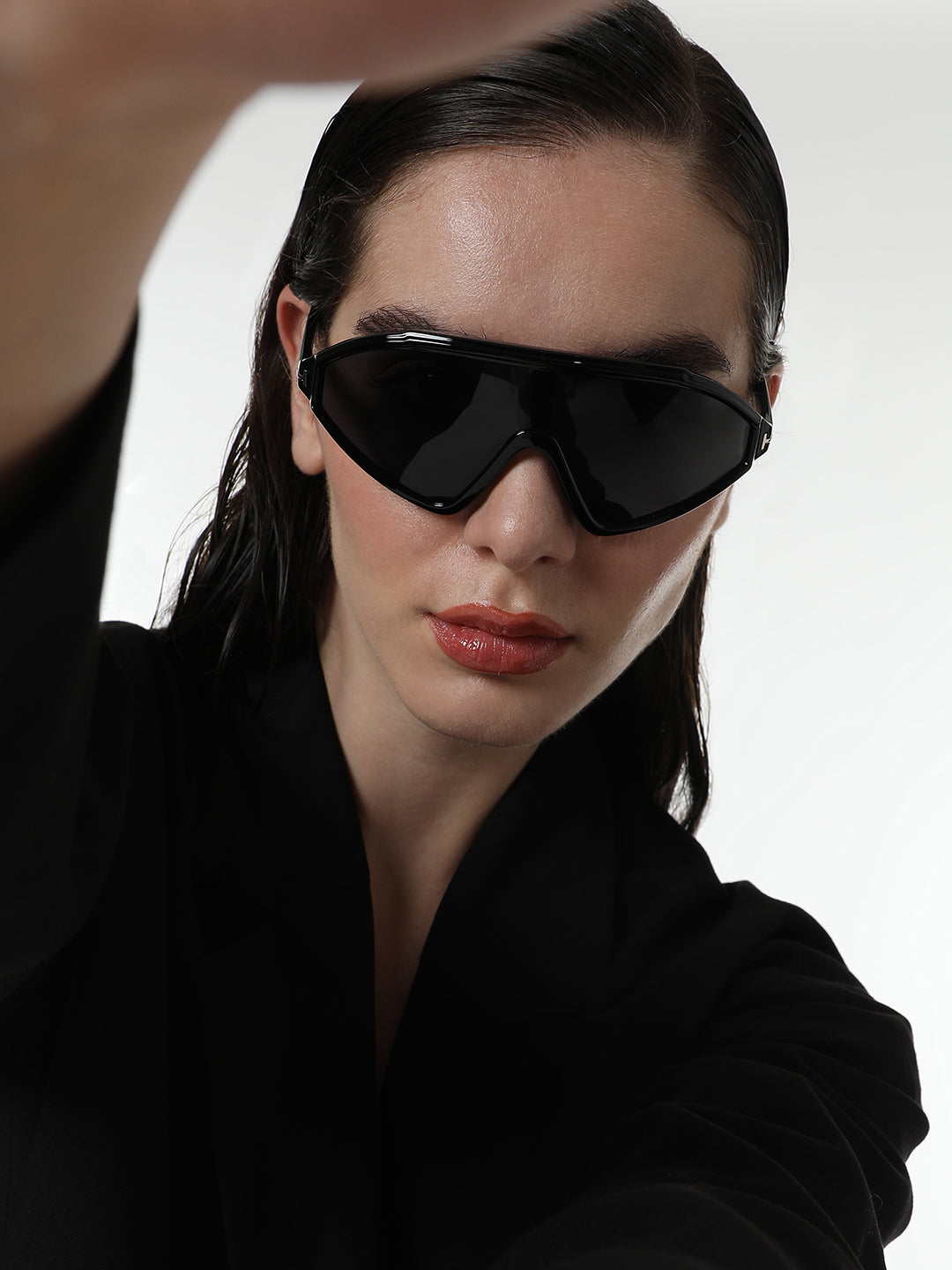 The Slope Shield Sunglasses - Onyx Black