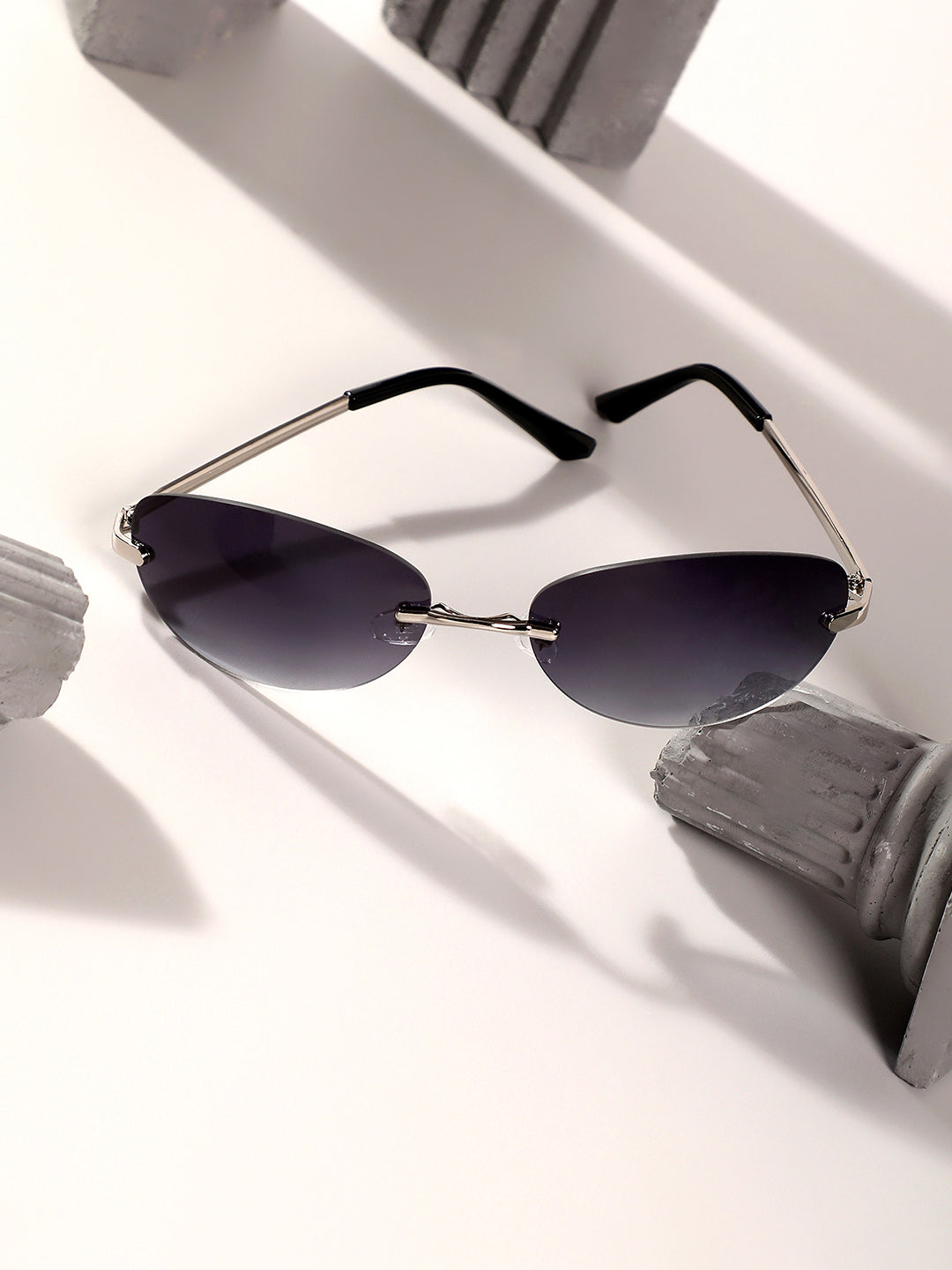 The Minimal Oval Sunglasses - Metallic Silver