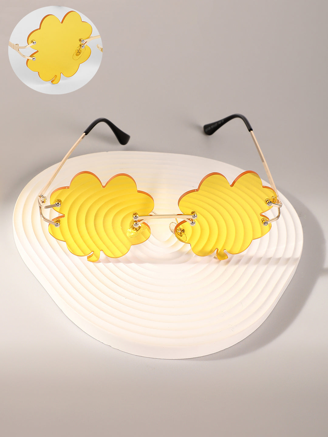 The Clover Rave Round Sunglasses - Lemon Yellow