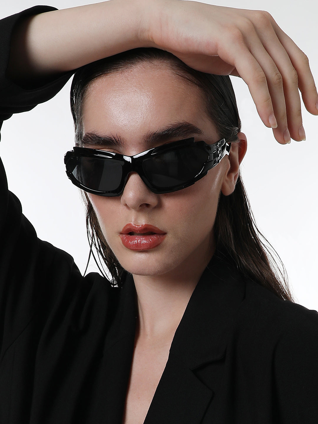 The Aspen Wrap Sunglasses - Onyx Black