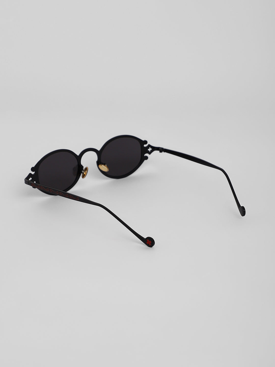 The Roman Oval Sunglasses - Midnight Black