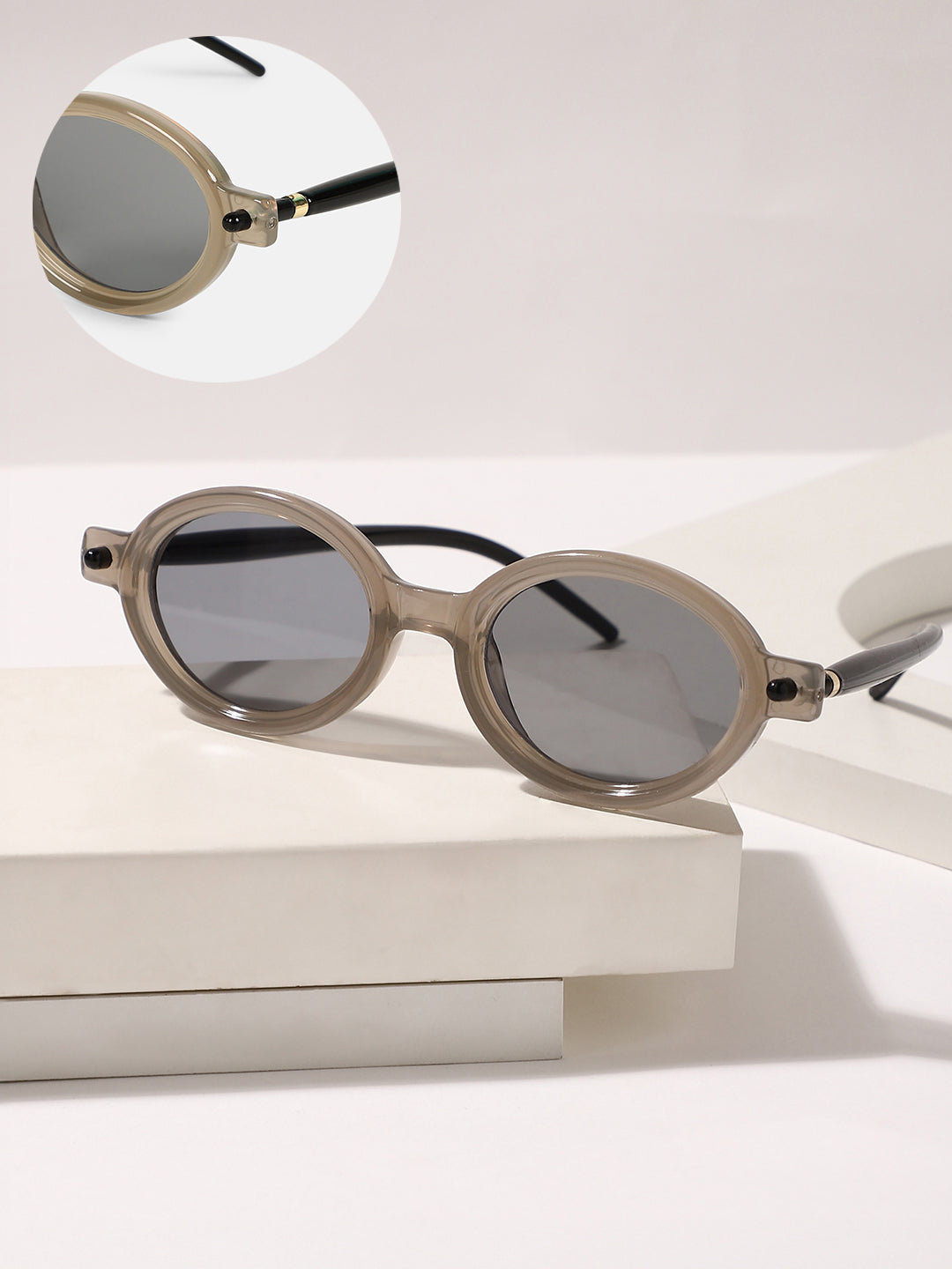 The Corsica Oval Sunglass - Ash Grey