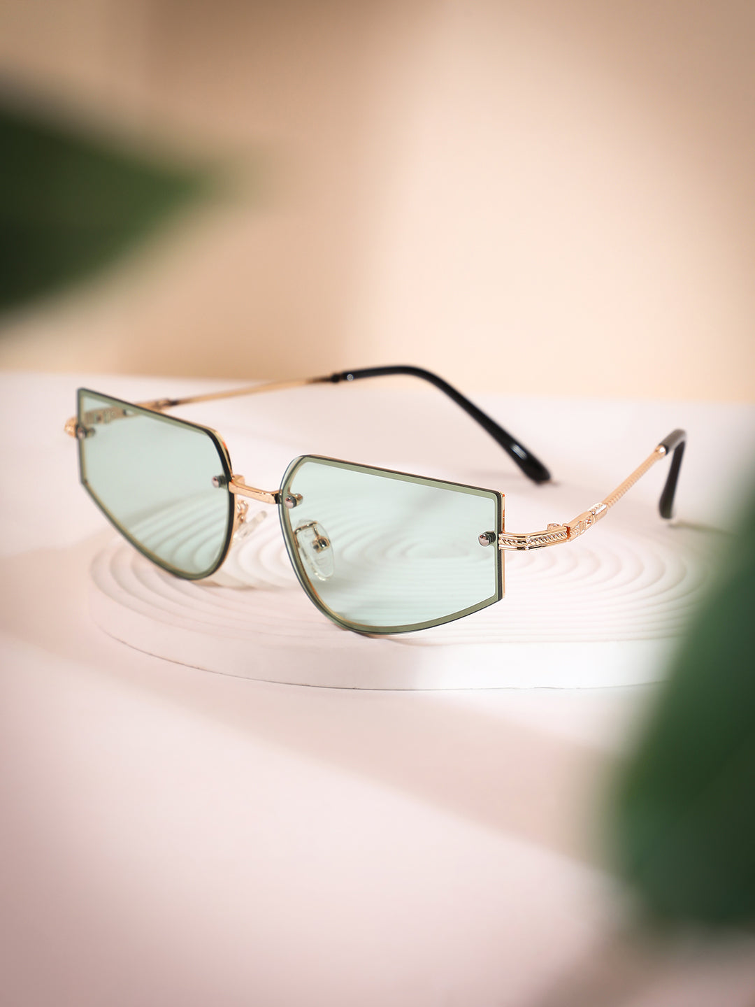 The Studio Rectangular Sunglass - Champayne Gold