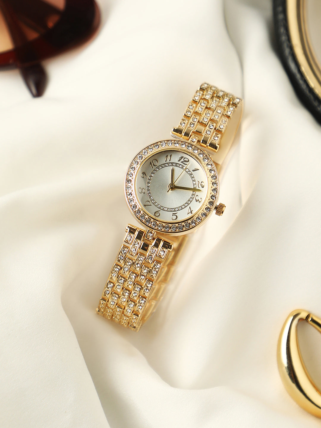 The Embellished Five-Link Round Watch - California Gold