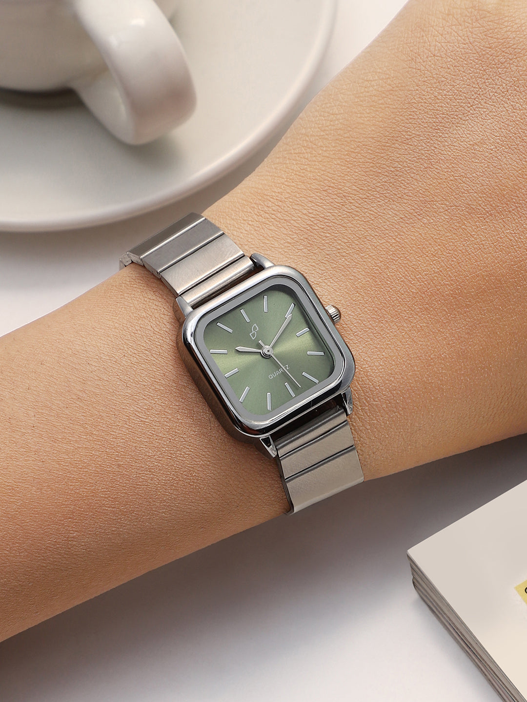 The Downtown Chain Square Watch - Olive Green