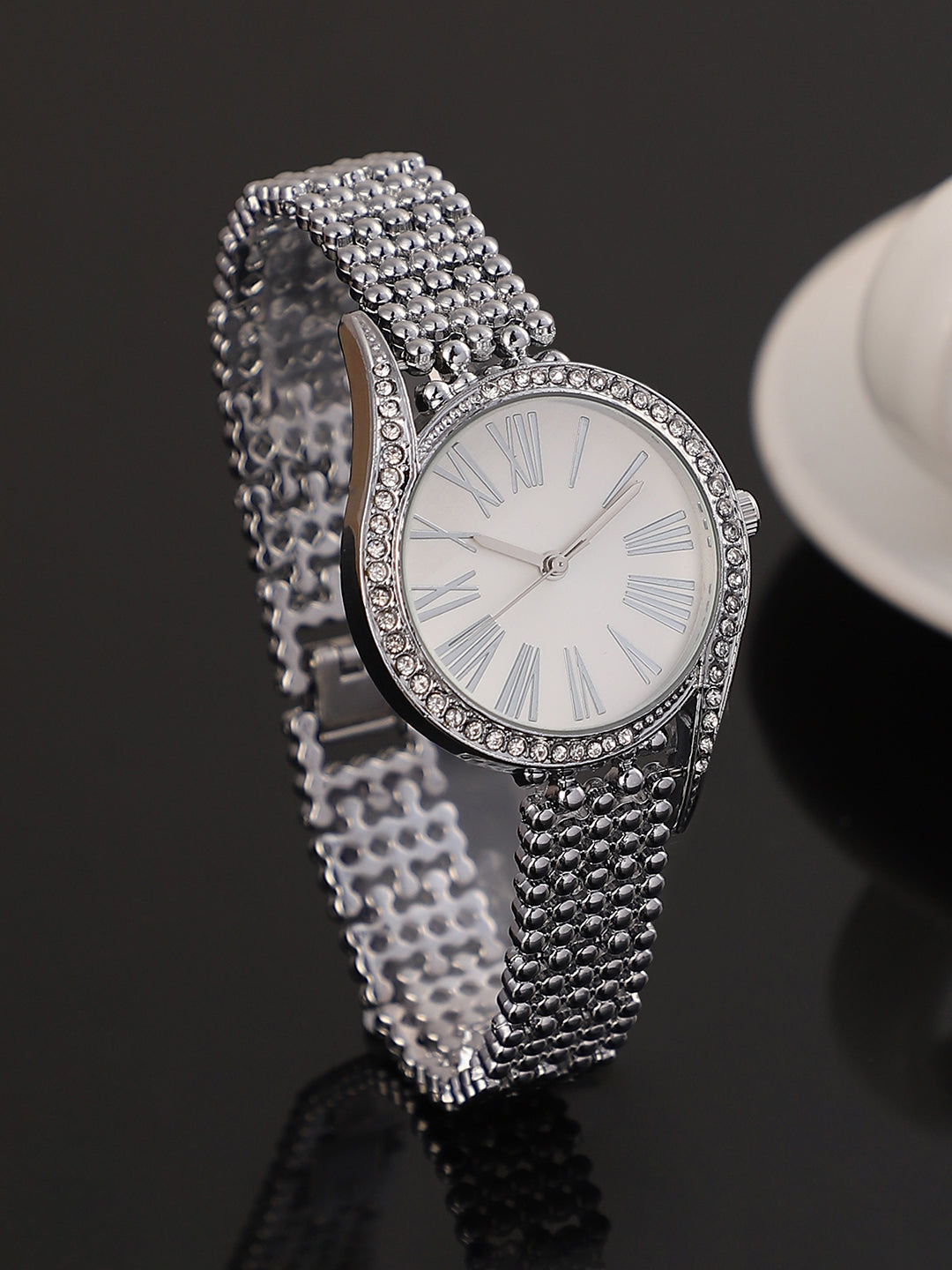 The Roman Dotted-Swirl Round Watch - Metallic Silver