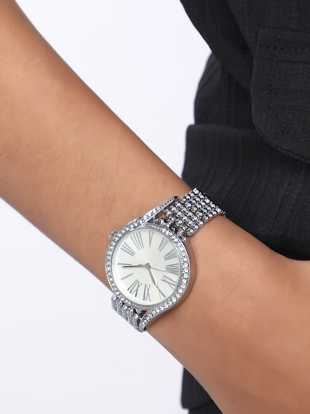 The Roman Dotted-Swirl Round Watch - Metallic Silver