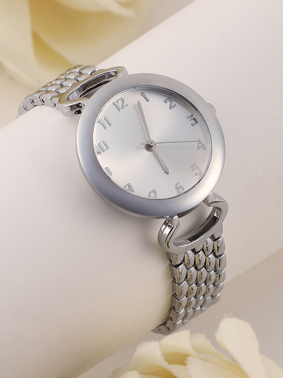 The Byzantine Round Watch - Metallic Silver