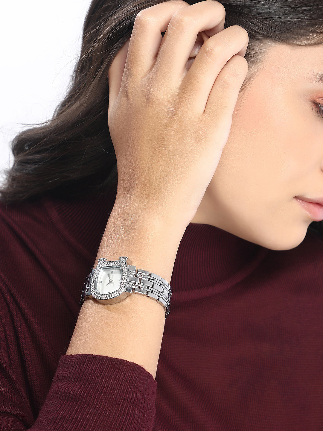 The Buckle Asymmetric Watch - Metallic Silver