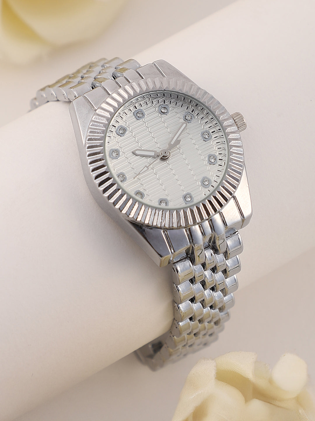 The Ribbed H-Link Round Watch - Metallic Silver