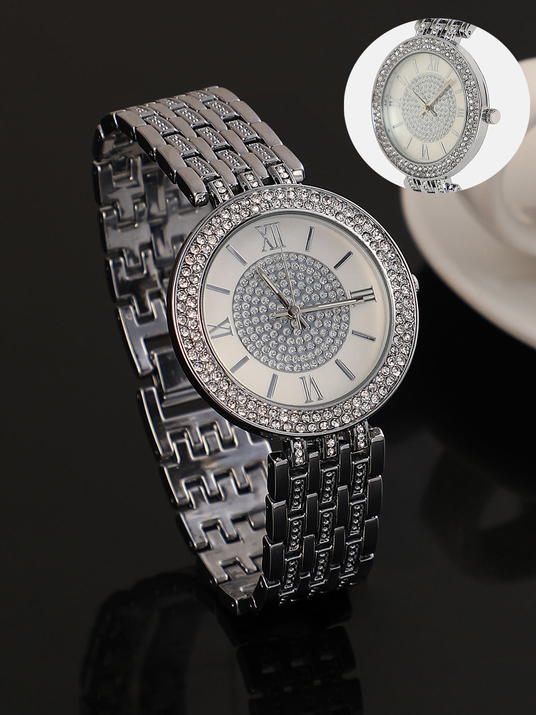 The Celestio Round Watch - Metallic Silver