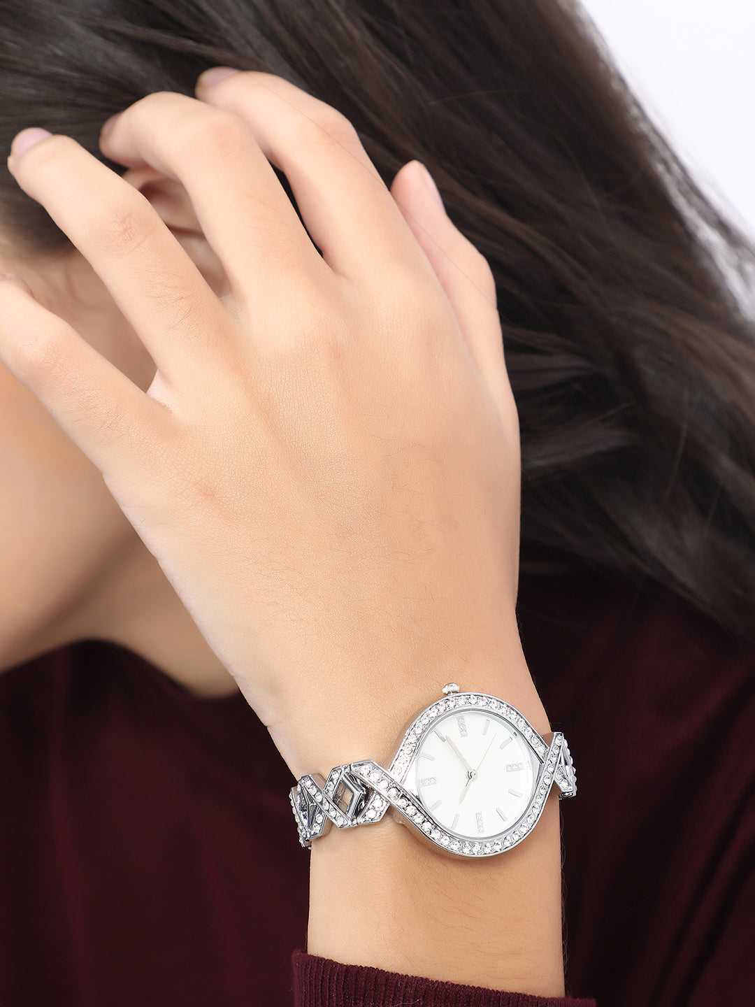 The Bijou Braided Round Watch - Metallic Silver