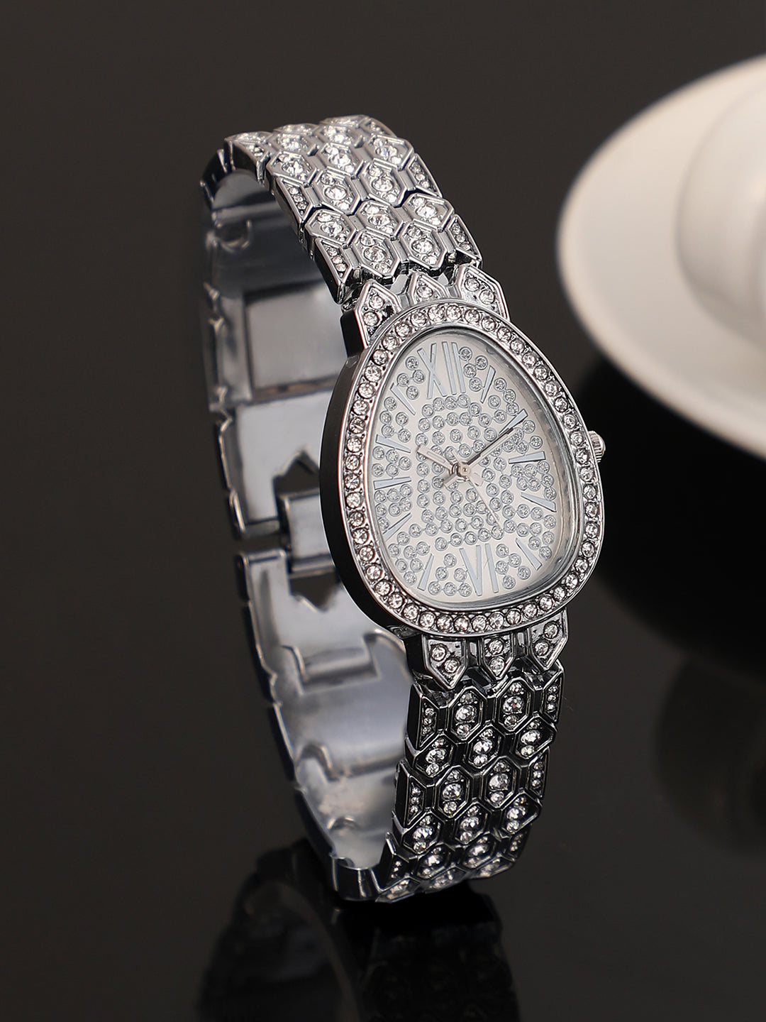 The Bijou Serpenti Oval Watch - Metallic Silver