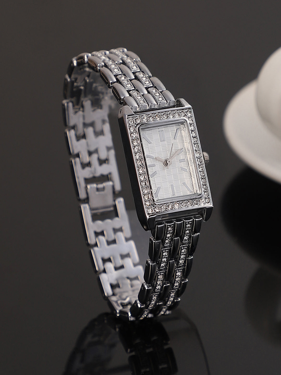 The Chérie Rectangular Watch - Metallic Silver