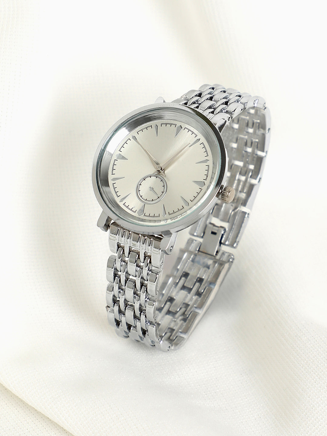 The Classica Round Watch - Metallic Silver