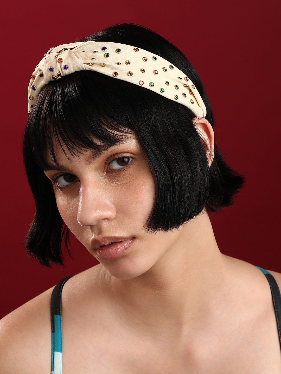 Trendy Textures: Accentuating Your Hair With A Fabric Hairband